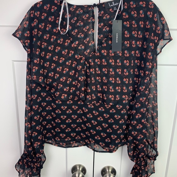NWT Lulu's XS Blooming Company Black Floral Print Ruffled Top Romantic fairy - Picture 3 of 10